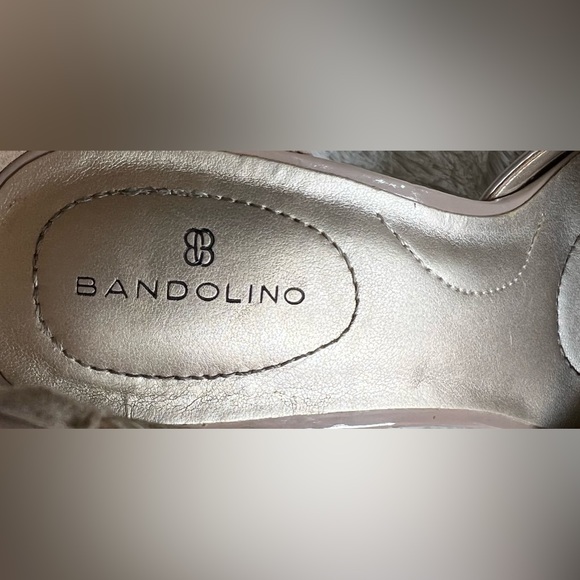 Bandolino Nude Heels - Picture 9 of 16
